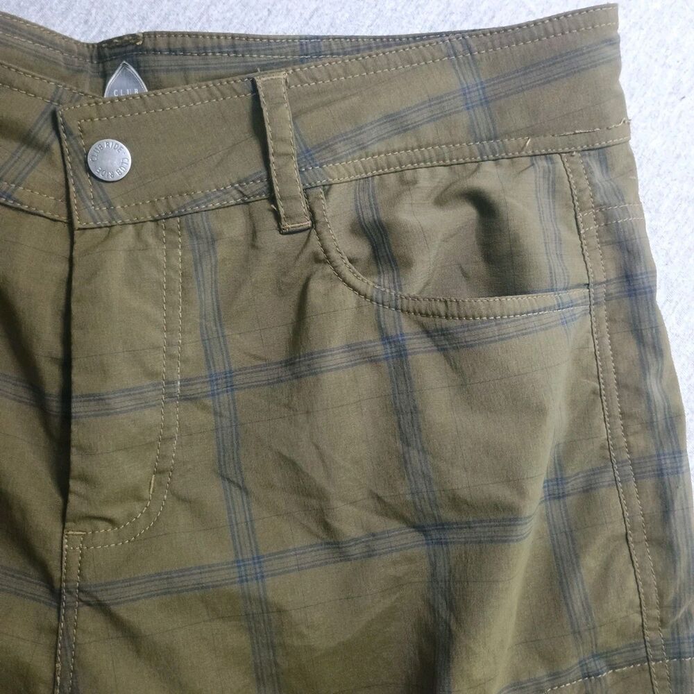 Club Ride Trail Shorts Mens Large Green Plaid Mountain Bike Snap Shorts
